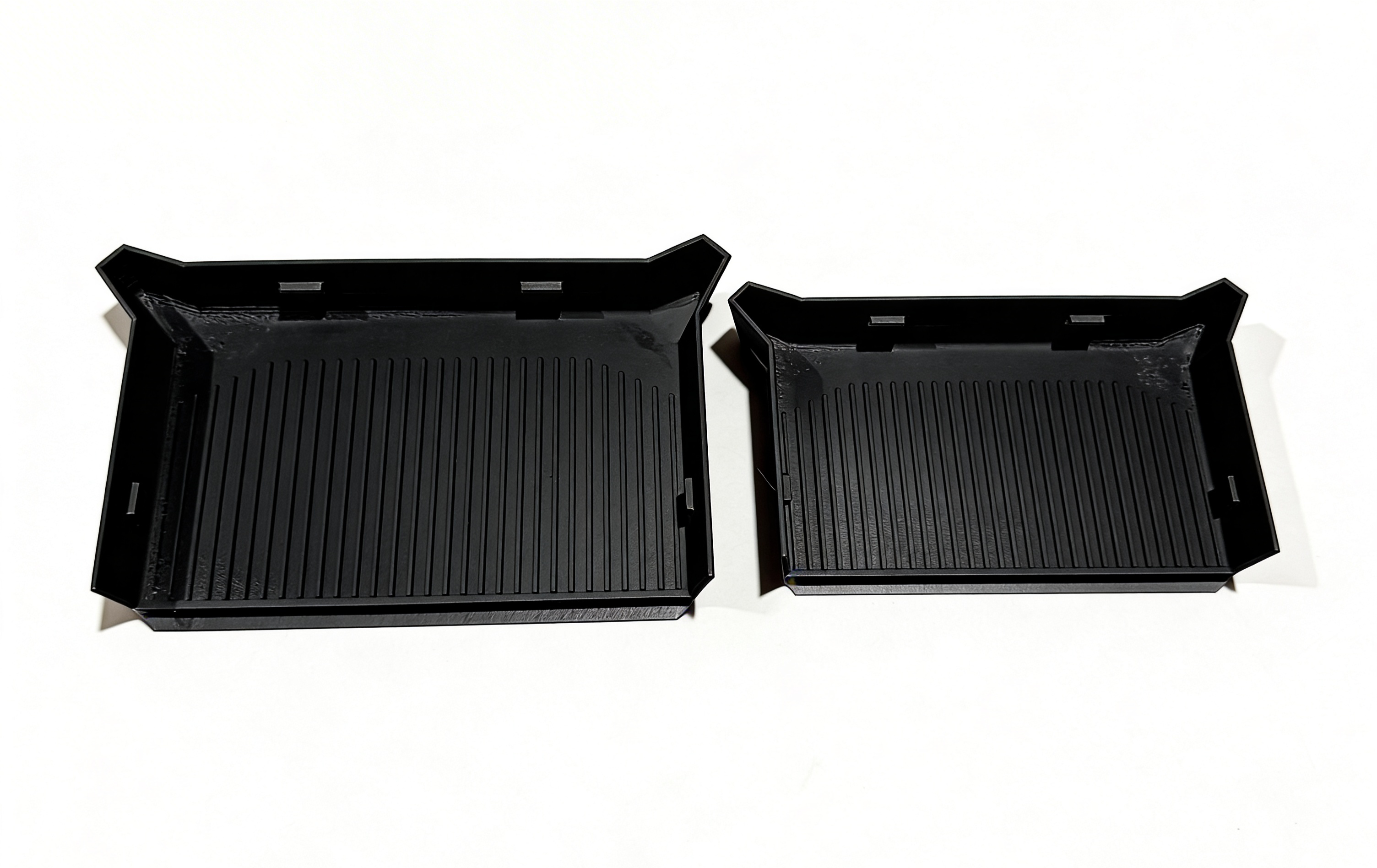 Multi-Purpose Craft Cleanup Tray with Pour Corners & Non-Slip Feet (Set of 2)
